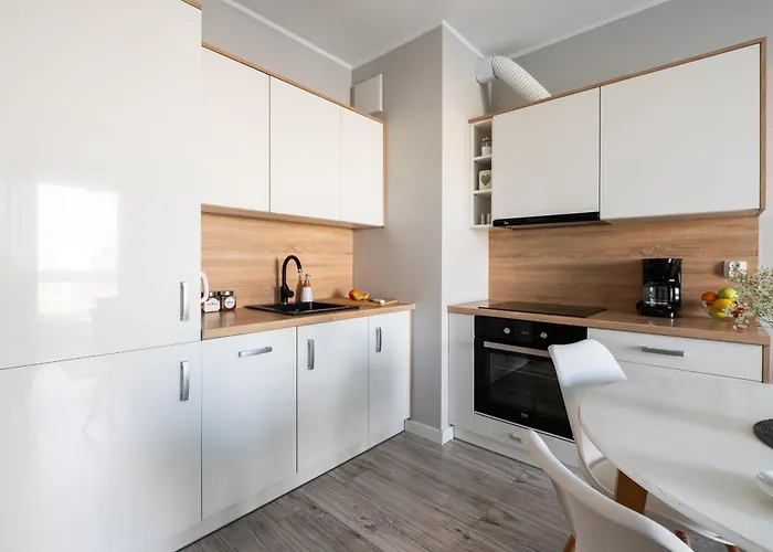 Batory House - Billberry *