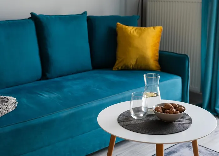 Batory House - Billberry *